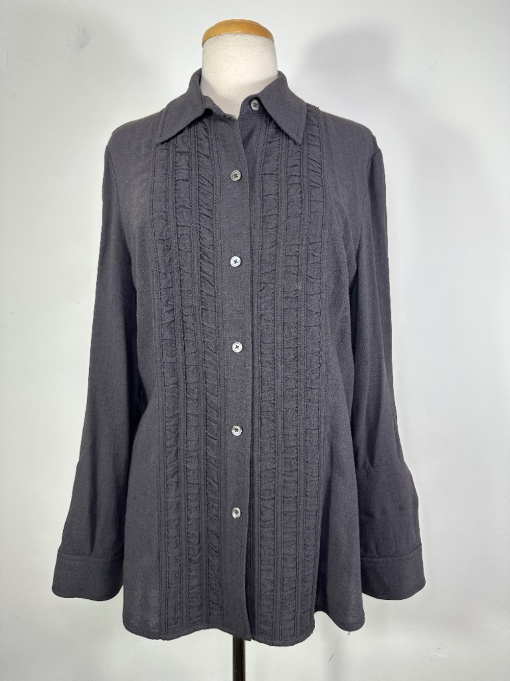 Share db Life Women's Sz L? Gray Wool Blend Button Up Long Sleeve Collared Shirt